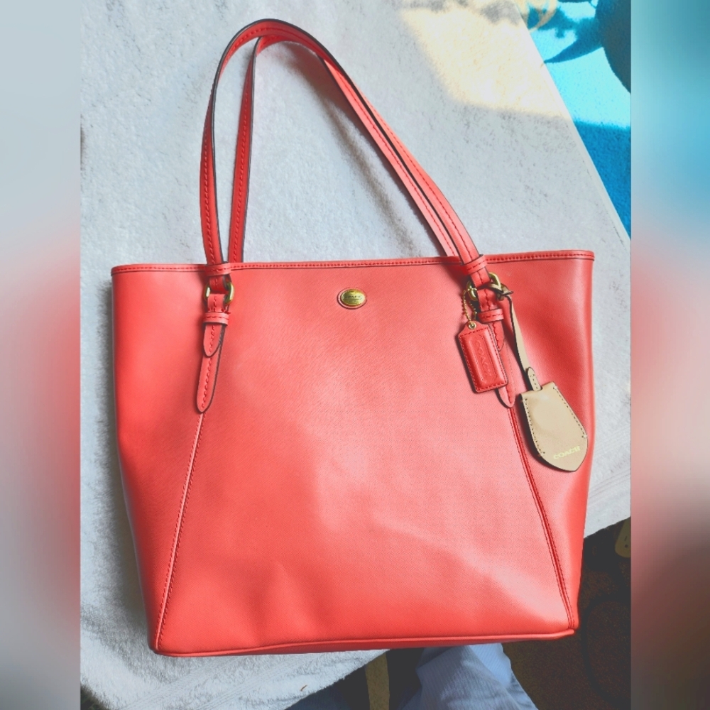 Coach Peyton Saffiano leather Tote Bag handbag purse shoulderbag Coral pink